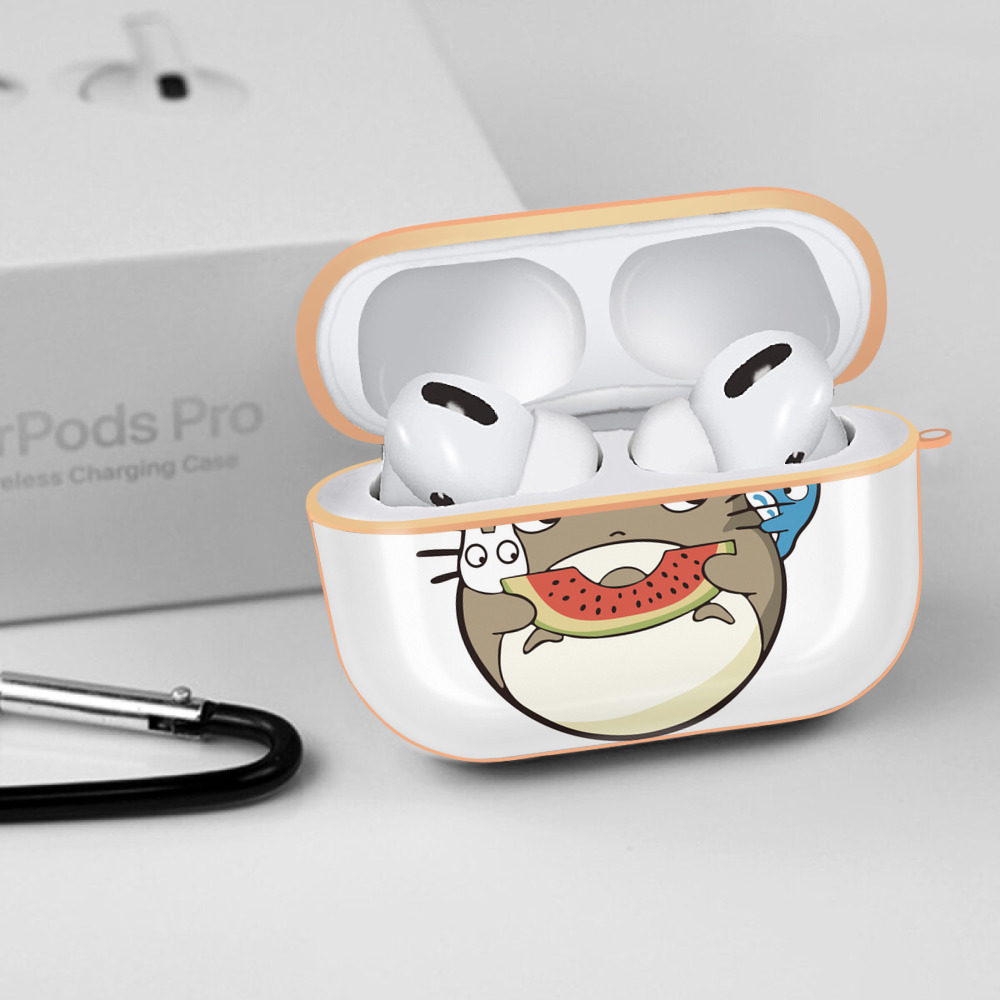 となりのトトロ 草壁メイ 草壁サツキ My Neighbor Totoro Satsuki Kusakabe Mei Kusakabe 【AirPods Pro用】ハードシェル保護ケース｜耐衝撃・防指紋・カラビナ付き商品仕様
