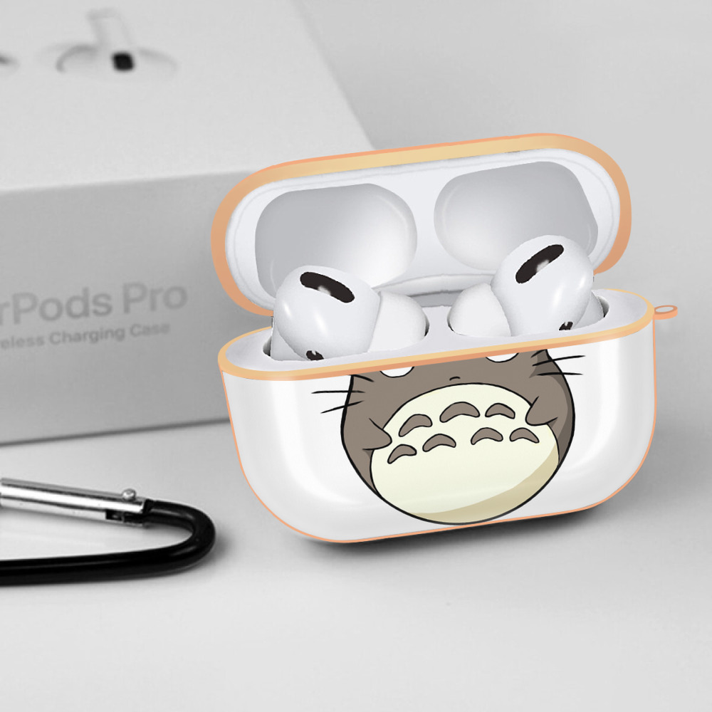 となりのトトロ 草壁メイ 草壁サツキ My Neighbor Totoro Satsuki Kusakabe Mei Kusakabe 【AirPods Pro用】ハードシェル保護ケース｜耐衝撃・防指紋・カラビナ付き商品仕様