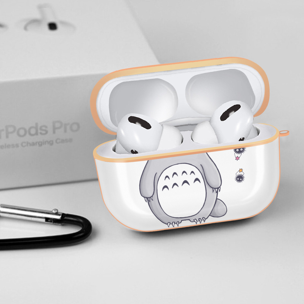 となりのトトロ 草壁メイ 草壁サツキ My Neighbor Totoro Satsuki Kusakabe Mei Kusakabe 【AirPods Pro用】ハードシェル保護ケース｜耐衝撃・防指紋・カラビナ付き商品仕様