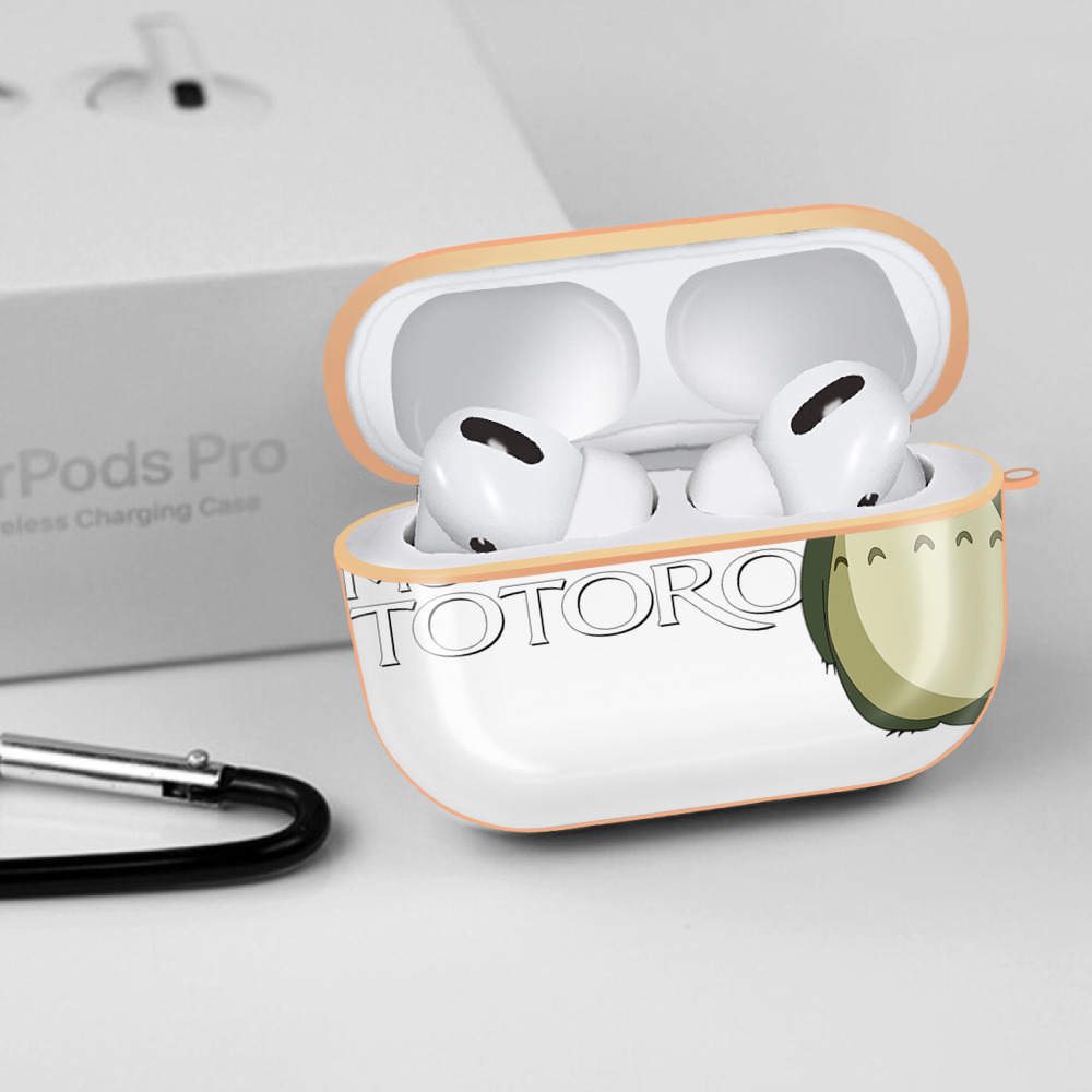 となりのトトロ 草壁メイ 草壁サツキ My Neighbor Totoro Satsuki Kusakabe Mei Kusakabe 【AirPods Pro用】ハードシェル保護ケース｜耐衝撃・防指紋・カラビナ付き商品仕様