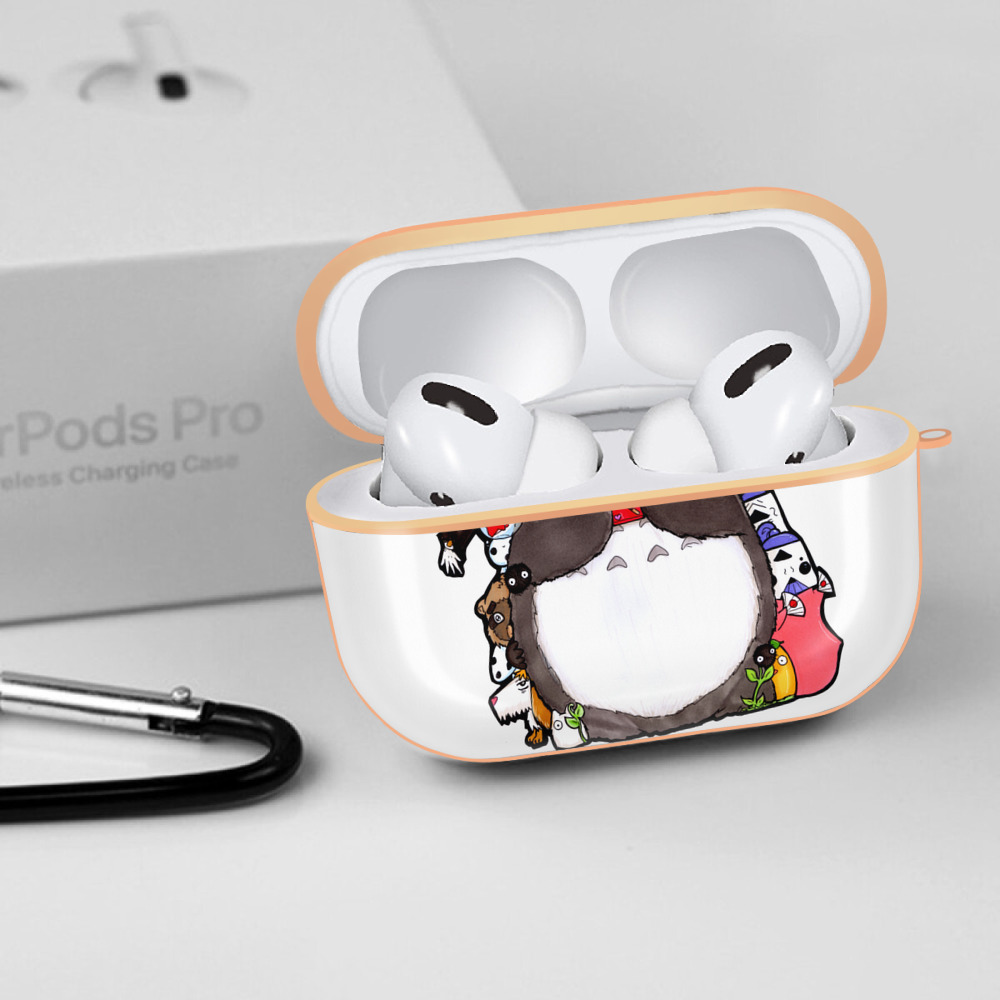 となりのトトロ 草壁メイ 草壁サツキ My Neighbor Totoro Satsuki Kusakabe Mei Kusakabe 【AirPods Pro用】ハードシェル保護ケース｜耐衝撃・防指紋・カラビナ付き商品仕様