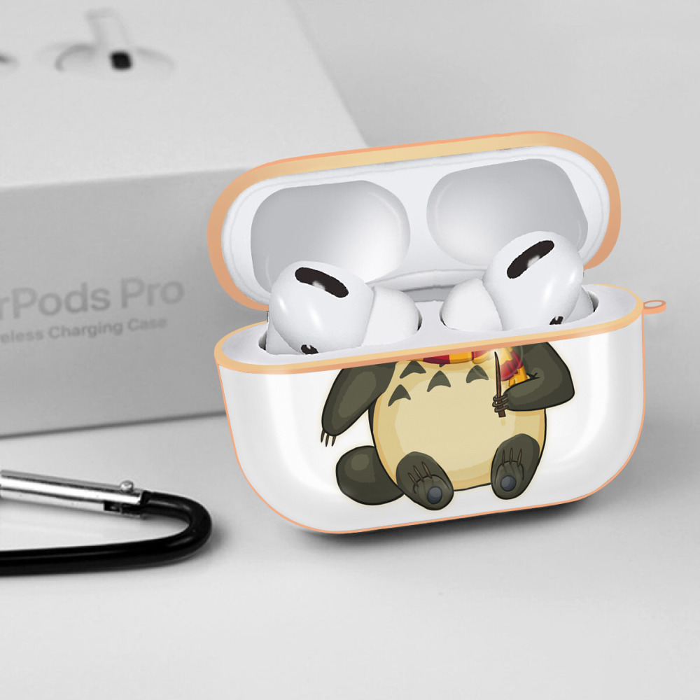 となりのトトロ 草壁メイ 草壁サツキ My Neighbor Totoro Satsuki Kusakabe Mei Kusakabe 【AirPods Pro用】ハードシェル保護ケース｜耐衝撃・防指紋・カラビナ付き商品仕様