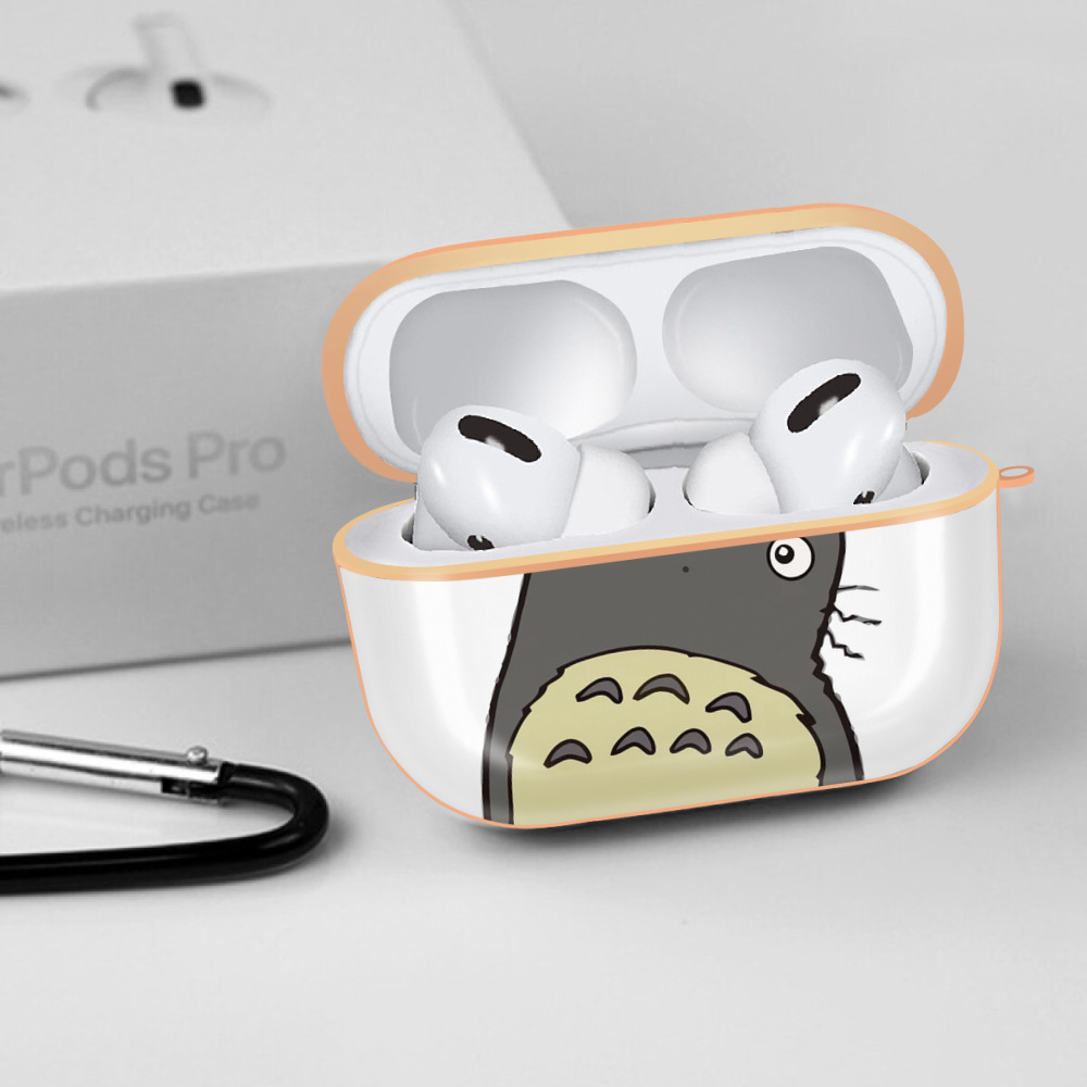 となりのトトロ 草壁メイ 草壁サツキ My Neighbor Totoro Satsuki Kusakabe Mei Kusakabe 【AirPods Pro用】ハードシェル保護ケース｜耐衝撃・防指紋・カラビナ付き商品仕様