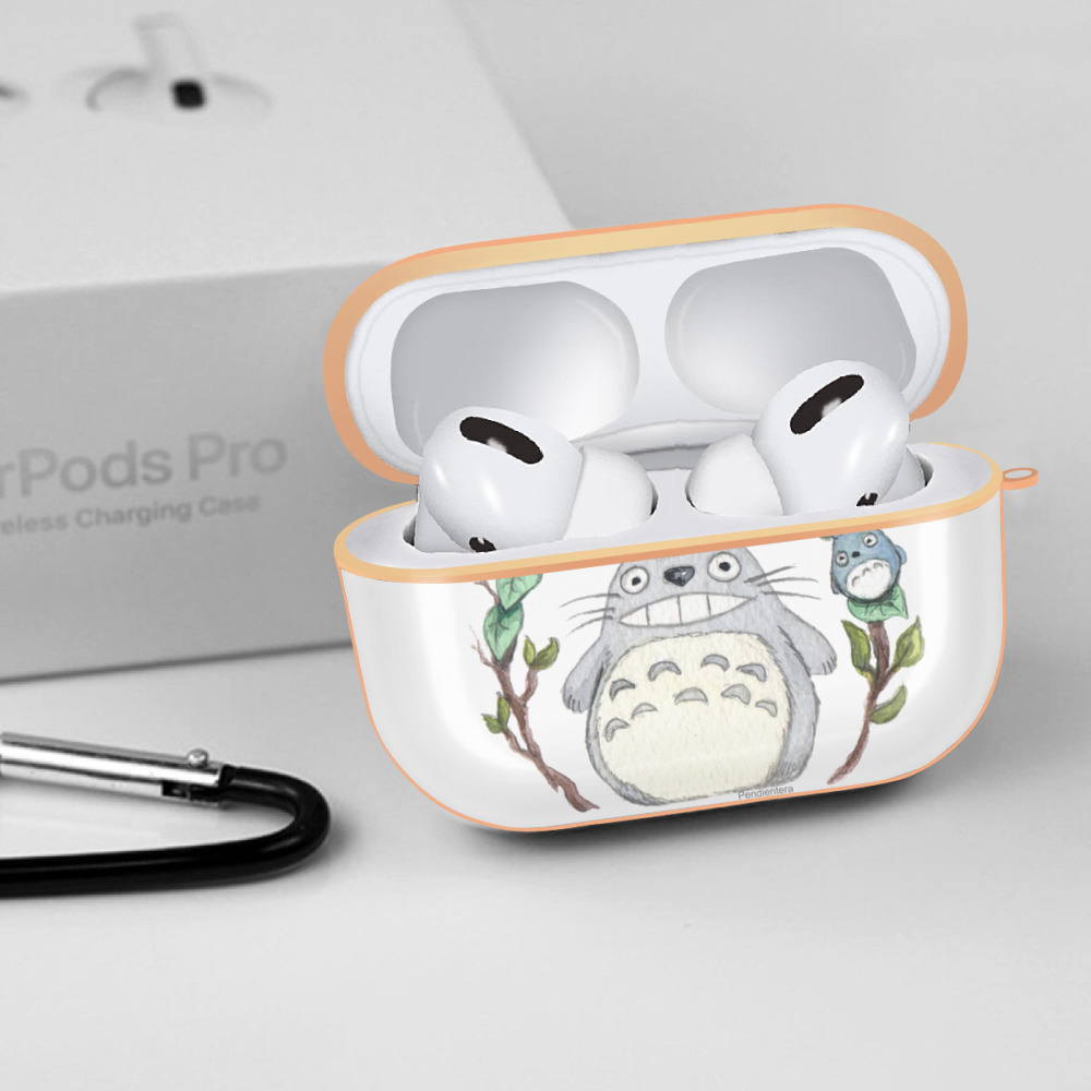 となりのトトロ 草壁メイ 草壁サツキ My Neighbor Totoro Satsuki Kusakabe Mei Kusakabe 【AirPods Pro用】ハードシェル保護ケース｜耐衝撃・防指紋・カラビナ付き商品仕様