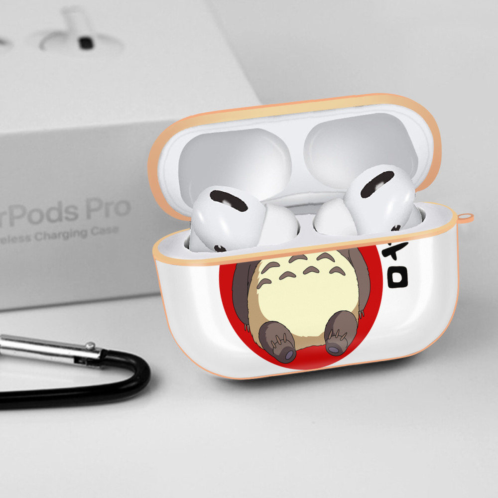 となりのトトロ 草壁メイ 草壁サツキ My Neighbor Totoro Satsuki Kusakabe Mei Kusakabe 【AirPods Pro用】ハードシェル保護ケース｜耐衝撃・防指紋・カラビナ付き商品仕様