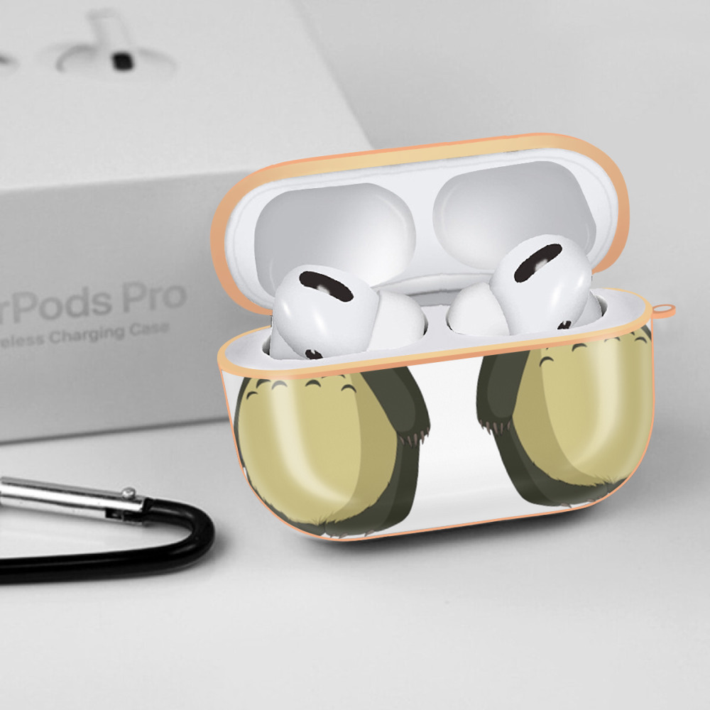 となりのトトロ 草壁メイ 草壁サツキ My Neighbor Totoro Satsuki Kusakabe Mei Kusakabe 【AirPods Pro用】ハードシェル保護ケース｜耐衝撃・防指紋・カラビナ付き商品仕様