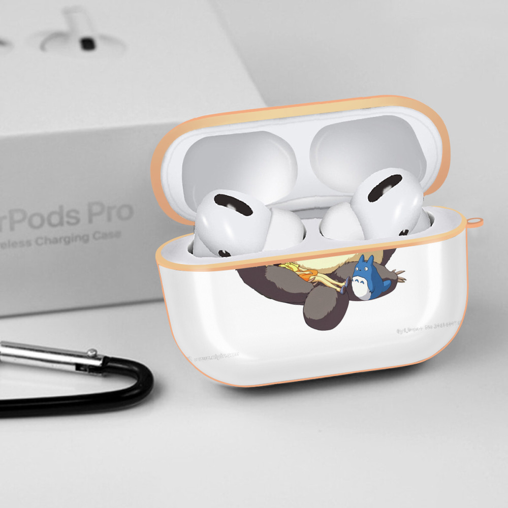 となりのトトロ 草壁メイ 草壁サツキ My Neighbor Totoro Satsuki Kusakabe Mei Kusakabe 【AirPods Pro用】ハードシェル保護ケース｜耐衝撃・防指紋・カラビナ付き商品仕様