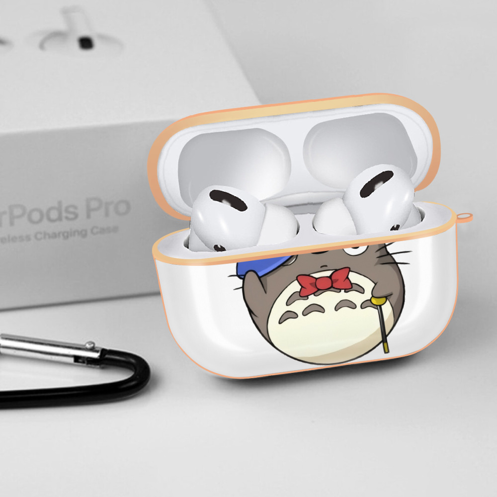 となりのトトロ 草壁メイ 草壁サツキ My Neighbor Totoro Satsuki Kusakabe Mei Kusakabe 【AirPods Pro用】ハードシェル保護ケース｜耐衝撃・防指紋・カラビナ付き商品仕様