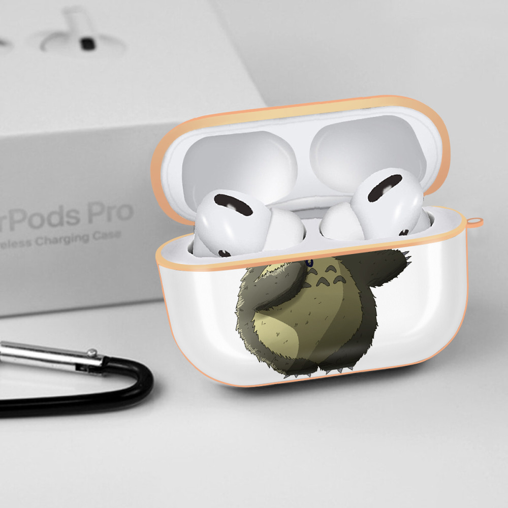 となりのトトロ 草壁メイ 草壁サツキ My Neighbor Totoro Satsuki Kusakabe Mei Kusakabe 【AirPods Pro用】ハードシェル保護ケース｜耐衝撃・防指紋・カラビナ付き商品仕様