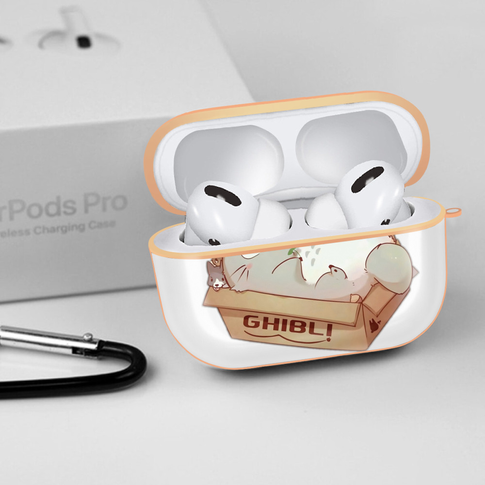 となりのトトロ 草壁メイ 草壁サツキ My Neighbor Totoro Satsuki Kusakabe Mei Kusakabe 【AirPods Pro用】ハードシェル保護ケース｜耐衝撃・防指紋・カラビナ付き商品仕様