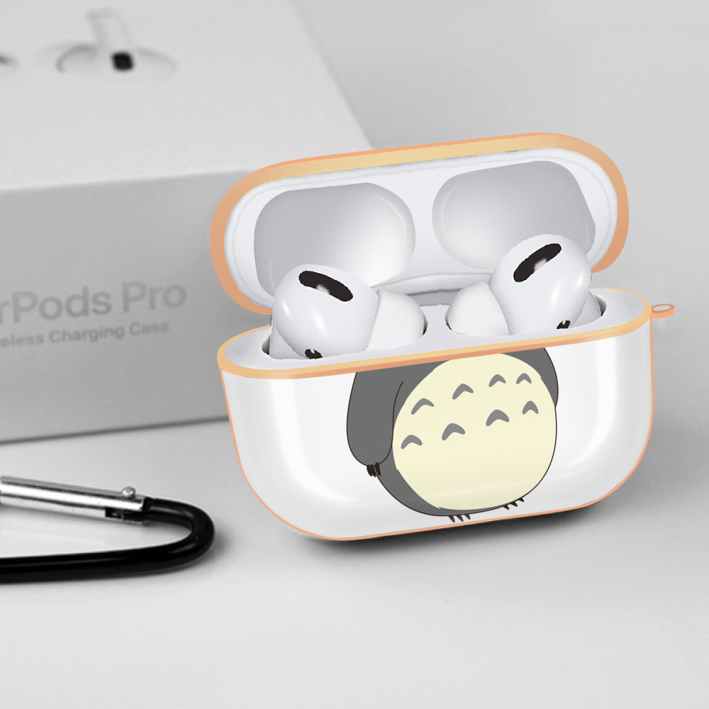 となりのトトロ 草壁メイ 草壁サツキ My Neighbor Totoro Satsuki Kusakabe Mei Kusakabe 【AirPods Pro用】ハードシェル保護ケース｜耐衝撃・防指紋・カラビナ付き商品仕様